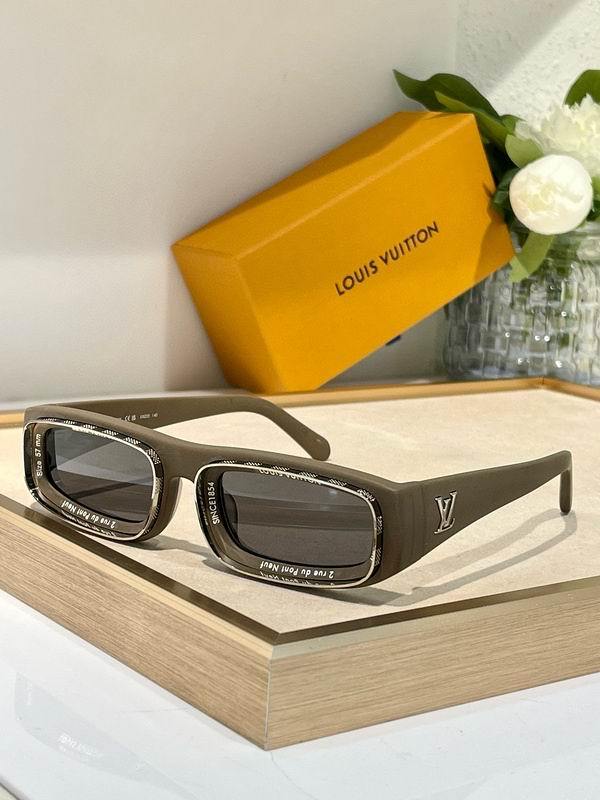 LV Sunglasses 827